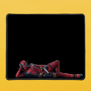 Килимок під мишку прямокутний з чорним оверлоком (24*20 см) DEADPOOL 6043-1 фото